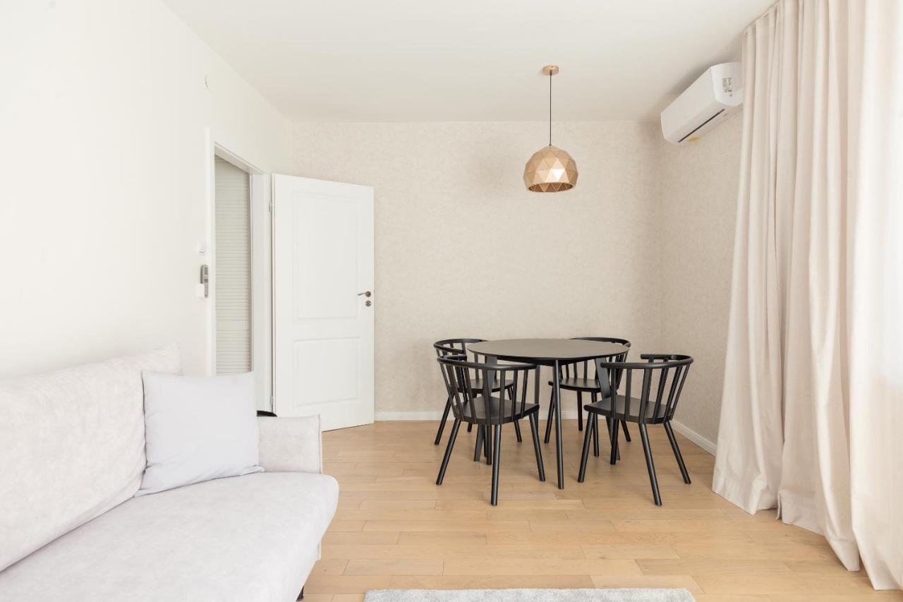 Grand Theater Beige Apartment Варшава Екстер'єр фото